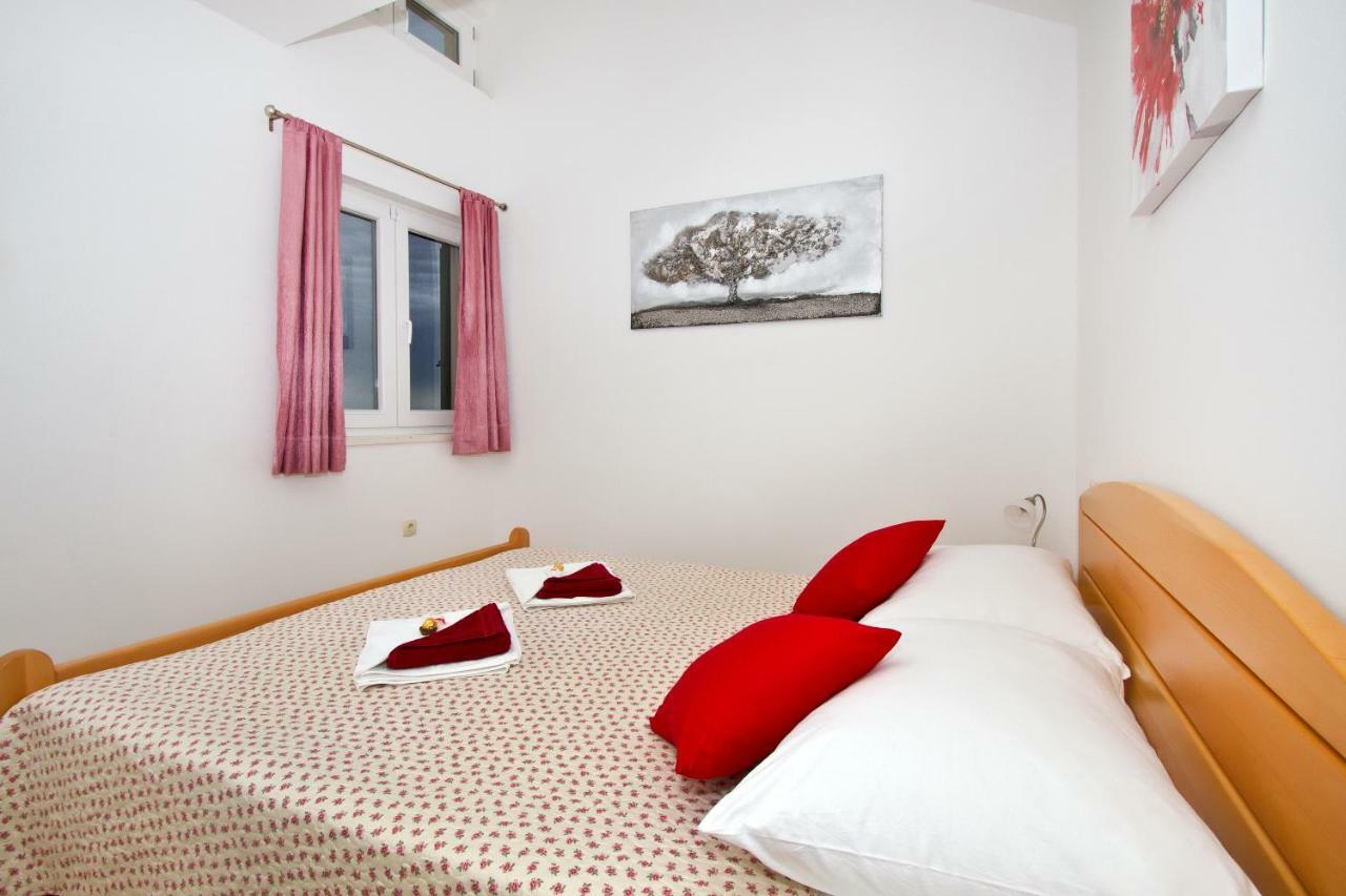 Villa Omis Michy - Family House For Big And Small Groups Omiš Exterior foto