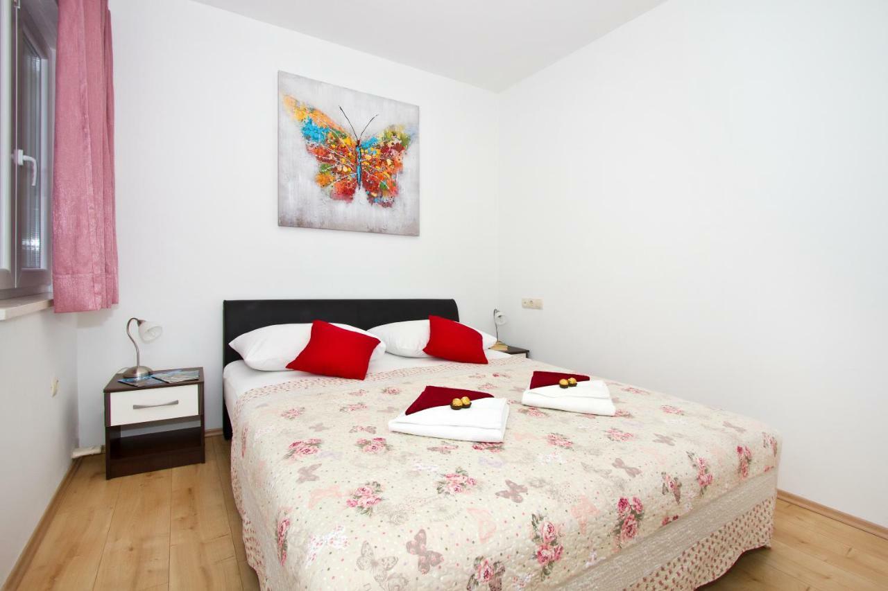 Villa Omis Michy - Family House For Big And Small Groups Omiš Exterior foto