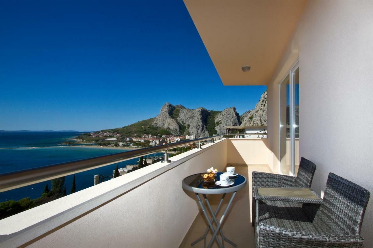 Villa Omis Michy - Family House For Big And Small Groups Omiš Exterior foto